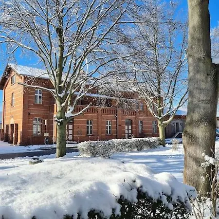 In A Historical Train Station Up To 10 Beds Apartment Halbe